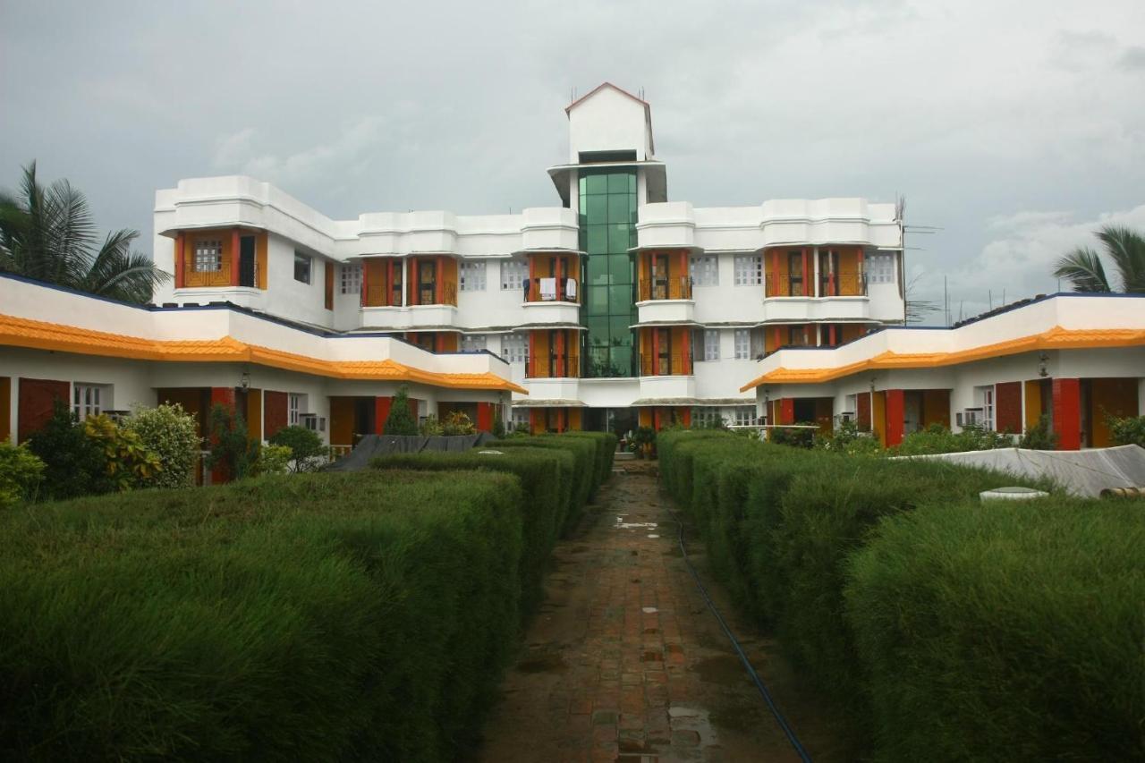 מנדרמוני Neel Nirjaney Resorts מראה חיצוני תמונה