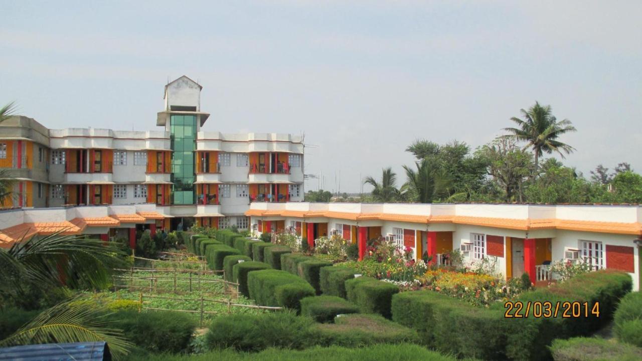מנדרמוני Neel Nirjaney Resorts מראה חיצוני תמונה